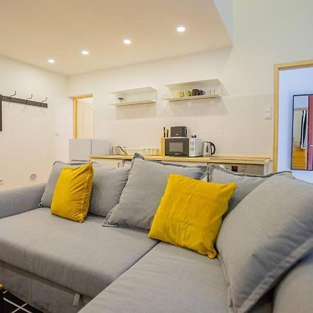 2 Bedroom Flat In The Dob Street, Venus Budapest Eksteriør billede