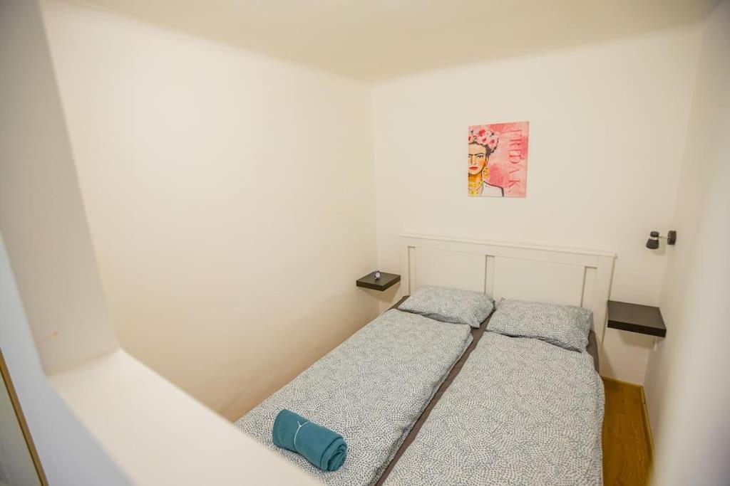 2 Bedroom Flat In The Dob Street, Venus Budapest Eksteriør billede